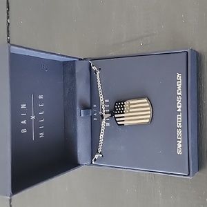 Men's stainless steel jewelry with the american flag in black